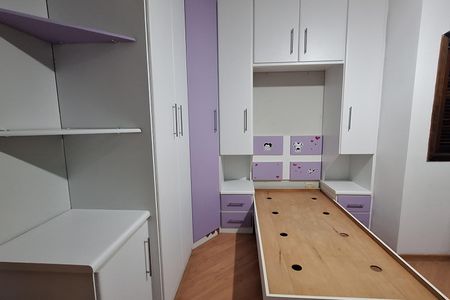 Casa para alugar com 253m², 4 quartos e 4 vagas Casa para alugar com 253m², 4 quartos e 4 vagasQuarto 3