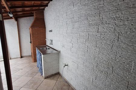 Casa para alugar com 253m², 4 quartos e 4 vagas Casa para alugar com 253m², 4 quartos e 4 vagasÁrea comum