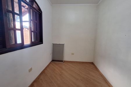 Casa para alugar com 253m², 4 quartos e 4 vagas Casa para alugar com 253m², 4 quartos e 4 vagasQuarto 1