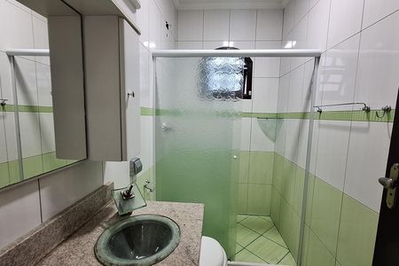 Casa para alugar com 253m², 4 quartos e 4 vagas Casa para alugar com 253m², 4 quartos e 4 vagasBanheiro social