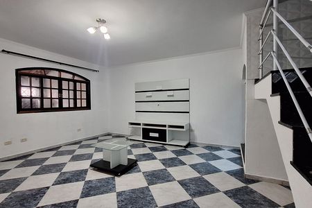 Casa para alugar com 253m², 4 quartos e 4 vagas Casa para alugar com 253m², 4 quartos e 4 vagasSala