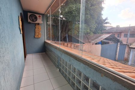 Casa para alugar com 253m², 4 quartos e 4 vagas Casa para alugar com 253m², 4 quartos e 4 vagasSacada