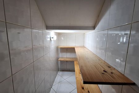 Casa para alugar com 253m², 4 quartos e 4 vagas Casa para alugar com 253m², 4 quartos e 4 vagasDespensa