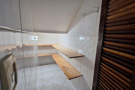 Despensa de casa para alugar com 4 quartos, 253m² em Parque Erasmo Assunção, Santo André