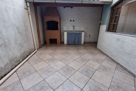 Casa para alugar com 253m², 4 quartos e 4 vagas Casa para alugar com 253m², 4 quartos e 4 vagasÁrea comum