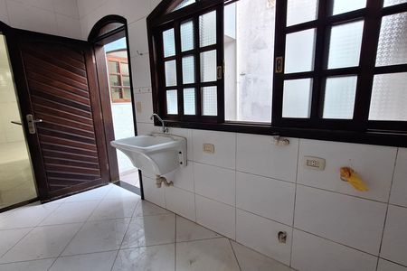 Casa para alugar com 253m², 4 quartos e 4 vagas Casa para alugar com 253m², 4 quartos e 4 vagasÁrea de Serviço