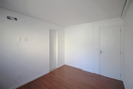 Apartamento à venda com 97m², 3 quartos e 2 vagasSuíte 1