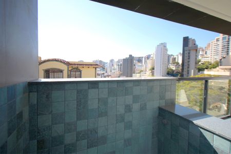 Apartamento à venda com 97m², 3 quartos e 2 vagasPiscina