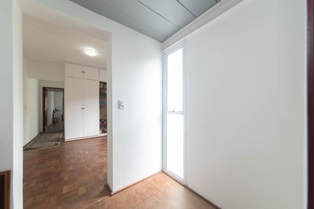 Casa à venda com 145m², 2 quartos e 2 vagas Casa à venda com 145m², 2 quartos e 2 vagasCorredor - Closet