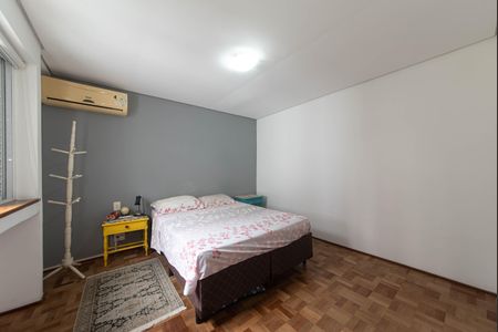 Casa à venda com 145m², 2 quartos e 2 vagas Casa à venda com 145m², 2 quartos e 2 vagasSuite