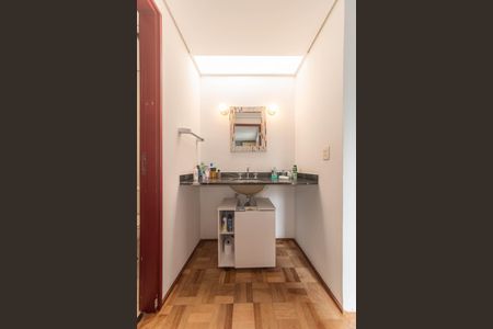 Casa à venda com 145m², 2 quartos e 2 vagas Casa à venda com 145m², 2 quartos e 2 vagasBanheiro Social