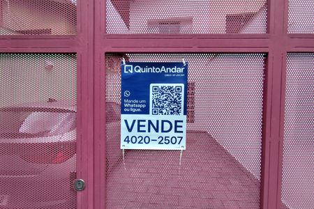Casa à venda com 145m², 2 quartos e 2 vagas Casa à venda com 145m², 2 quartos e 2 vagasPlaquinha