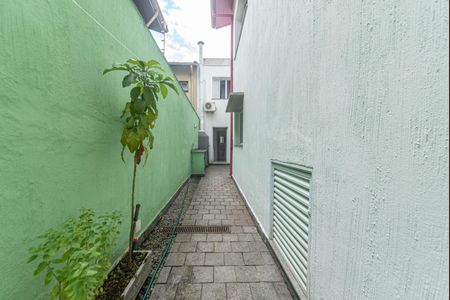 Casa à venda com 145m², 2 quartos e 2 vagas Casa à venda com 145m², 2 quartos e 2 vagasCorredor
