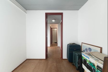 Casa à venda com 145m², 2 quartos e 2 vagas Casa à venda com 145m², 2 quartos e 2 vagasCorredor - Closet