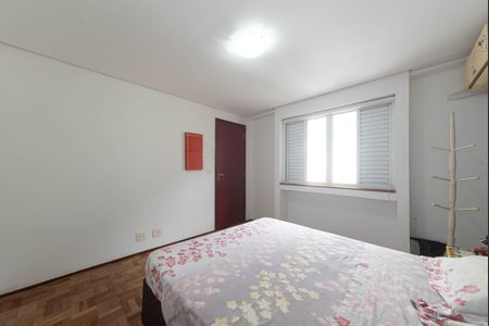 Casa à venda com 145m², 2 quartos e 2 vagas Casa à venda com 145m², 2 quartos e 2 vagasSuite
