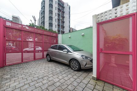 Casa à venda com 145m², 2 quartos e 2 vagas Casa à venda com 145m², 2 quartos e 2 vagasGaragem