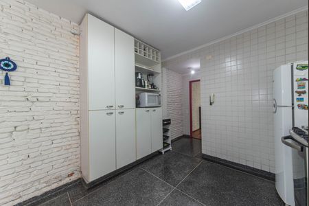 Casa à venda com 145m², 2 quartos e 2 vagas Casa à venda com 145m², 2 quartos e 2 vagasCozinha