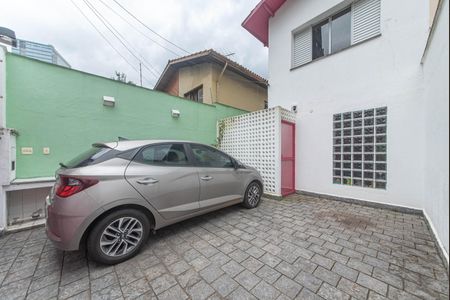 Casa à venda com 145m², 2 quartos e 2 vagas Casa à venda com 145m², 2 quartos e 2 vagasGaragem