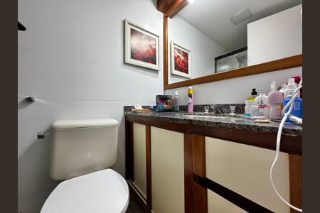 Apartamento para alugar com 70m², 2 quartos e 2 vagasBanheiro Social