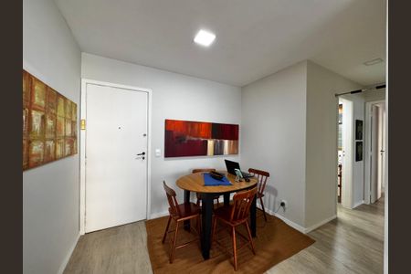 Sala de apartamento para alugar com 2 quartos, 70m² em Barra da Tijuca, Rio de Janeiro