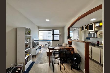 Apartamento para alugar com 70m², 2 quartos e 2 vagasSala