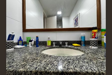 Apartamento para alugar com 70m², 2 quartos e 2 vagasBanheiro da Suíte