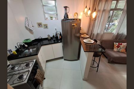 Cozinha de apartamento para alugar com 1 quarto, 40m² em Catete, Rio de Janeiro