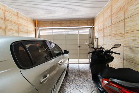 Casa à venda com 160m², 3 quartos e 1 vaga Casa à venda com 160m², 3 quartos e 1 vagaGaragem