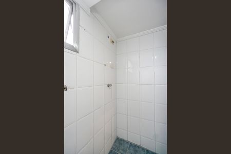 Apartamento à venda com 80m², 2 quartos e 1 vaga Apartamento à venda com 80m², 2 quartos e 1 vagaBanheiro