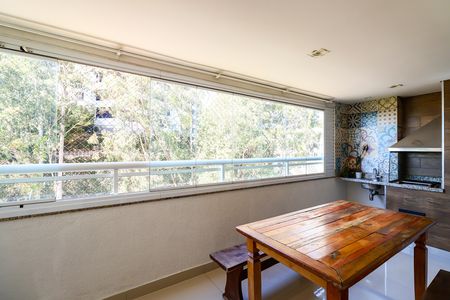 Apartamento à venda com 105m², 3 quartos e 2 vagas Apartamento à venda com 105m², 3 quartos e 2 vagasVaranda da Sala