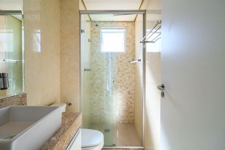 Apartamento à venda com 105m², 3 quartos e 2 vagas Apartamento à venda com 105m², 3 quartos e 2 vagasBanheiro da Suíte