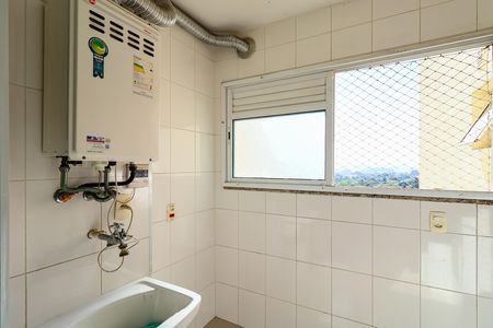 Apartamento à venda com 105m², 3 quartos e 2 vagas Apartamento à venda com 105m², 3 quartos e 2 vagasÁrea de serviço