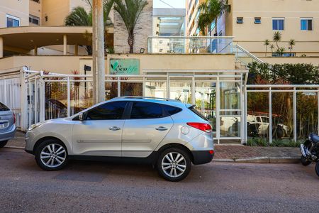 Apartamento à venda com 105m², 3 quartos e 2 vagas Apartamento à venda com 105m², 3 quartos e 2 vagasFachada