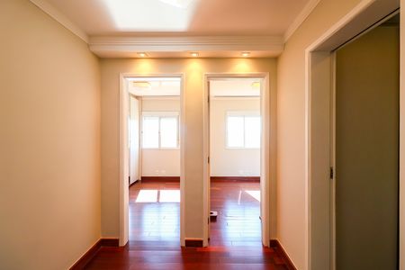 Apartamento à venda com 105m², 3 quartos e 2 vagas Apartamento à venda com 105m², 3 quartos e 2 vagasCorredor