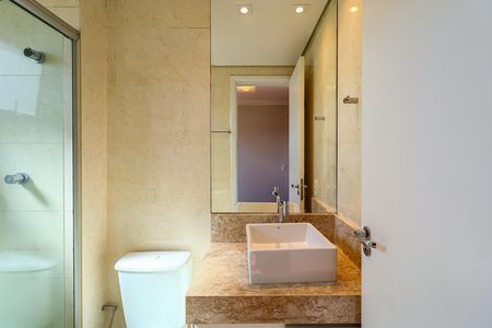 Apartamento à venda com 105m², 3 quartos e 2 vagas Apartamento à venda com 105m², 3 quartos e 2 vagasBanheiro da Suíte 2