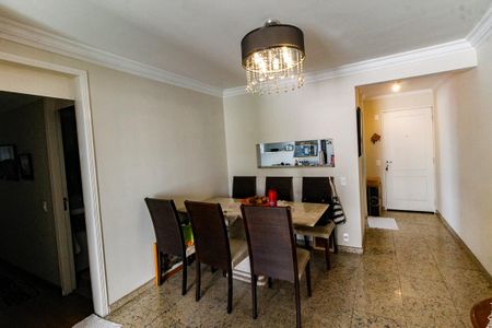 Apartamento à venda com 75m², 2 quartos e 2 vagas Apartamento à venda com 75m², 2 quartos e 2 vagasDetalhe Sala