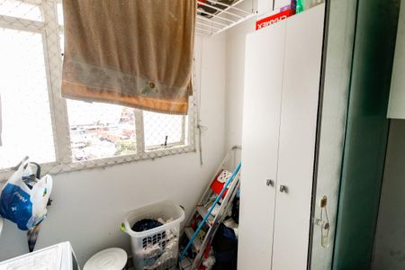 Apartamento à venda com 75m², 2 quartos e 2 vagas Apartamento à venda com 75m², 2 quartos e 2 vagasDetalhe da area de serviço