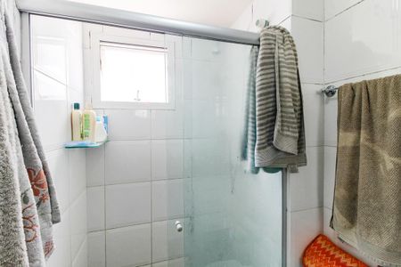 Apartamento à venda com 75m², 2 quartos e 2 vagas Apartamento à venda com 75m², 2 quartos e 2 vagasBanheiro da Suíte