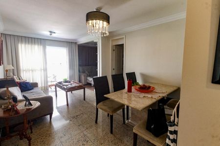 Sala de apartamento à venda com 2 quartos, 75m² em Super Quadra Morumbi, São Paulo