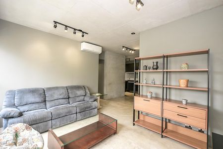 Apartamento para alugar com 75m², 2 quartos e 1 vagaSala