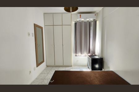 Quarto de apartamento para alugar com 1 quarto, 55m² em Ondina, Salvador