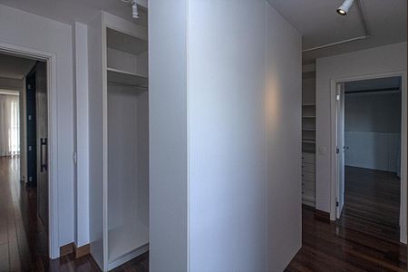 Apartamento para alugar com 3 quartos, 256m² em Vila Gumercindo, São Paulo