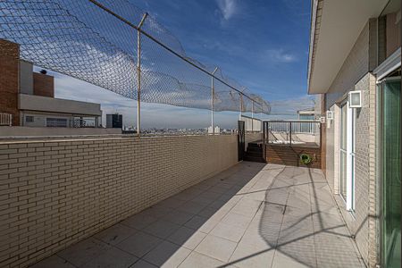 Apartamento para alugar com 3 quartos, 256m² em Vila Gumercindo, São Paulo