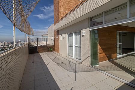 Apartamento para alugar com 3 quartos, 256m² em Vila Gumercindo, São Paulo