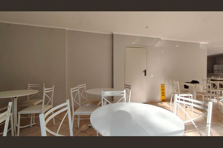 Apartamento à venda com 58m², 2 quartos e 1 vagaÁrea comum