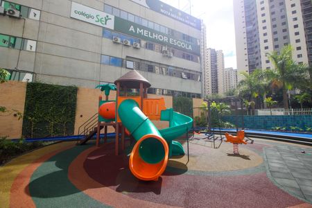 Apartamento para alugar com 117m², 4 quartos e 1 vagaÁrea comum - Playground