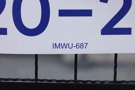 Apartamento para alugar com 27m², 1 quarto e sem vagaPlaca grande instalada na fachada do condomínio no dia 12.06.2026 - Código da placa: IMWU-687