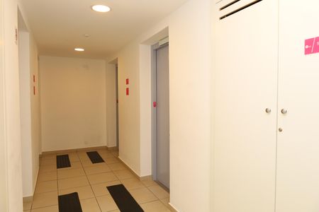 Apartamento para alugar com 27m², 1 quarto e sem vagaÁrea comum - Saguão do andar