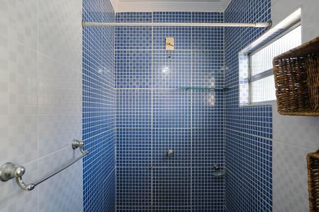 Casa à venda com 259m², 2 quartos e 3 vagasBanheiro da suíte