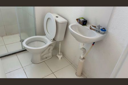 Apartamento para alugar com 43m², 2 quartos e sem vaga Apartamento para alugar com 43m², 2 quartos e sem vagaBanheiro